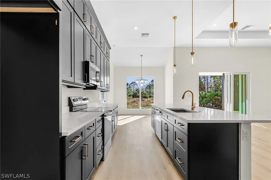 4446 8th Street NE Naples FL 34120