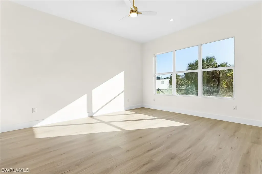 4446 8th Street NE Naples FL 34120