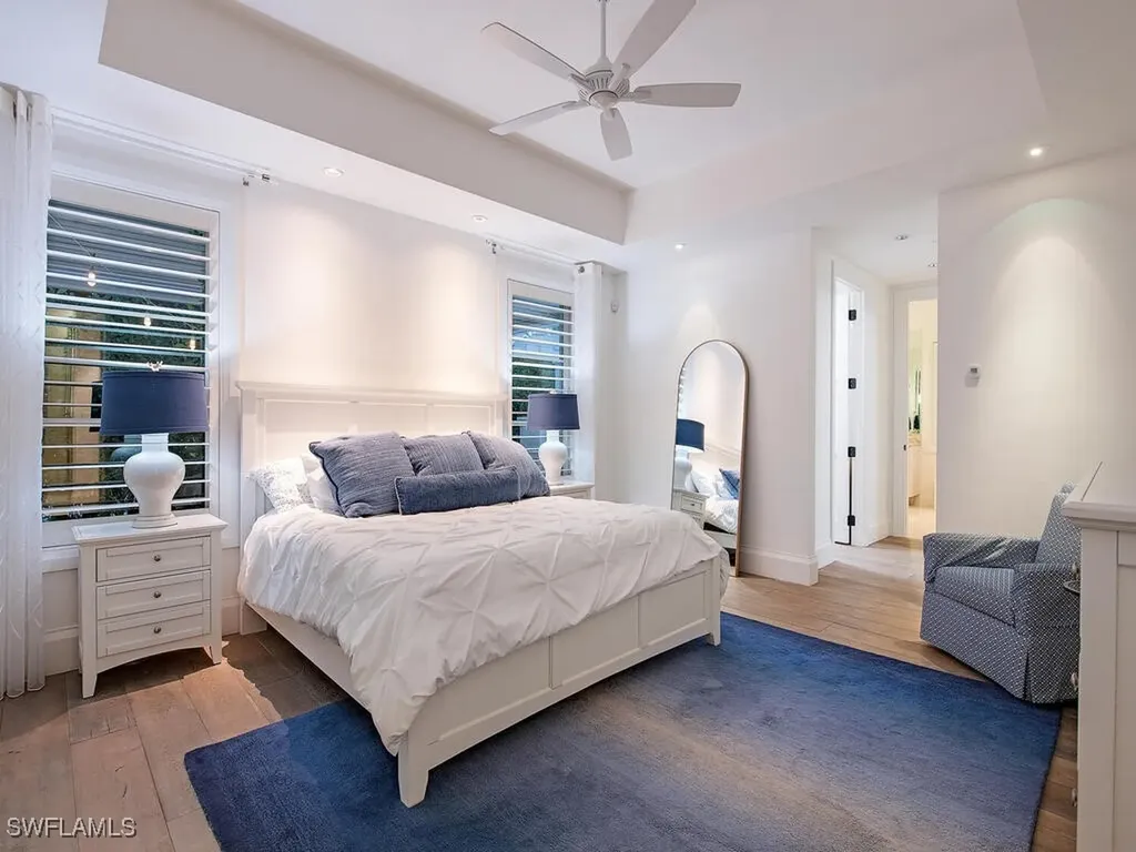 501 2nd Avenue N Naples FL 34102
