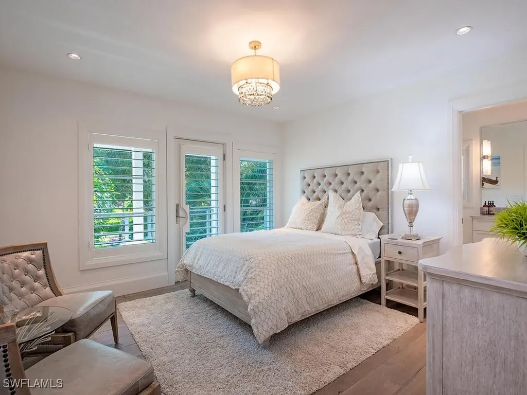 501 2nd Avenue N Naples FL 34102