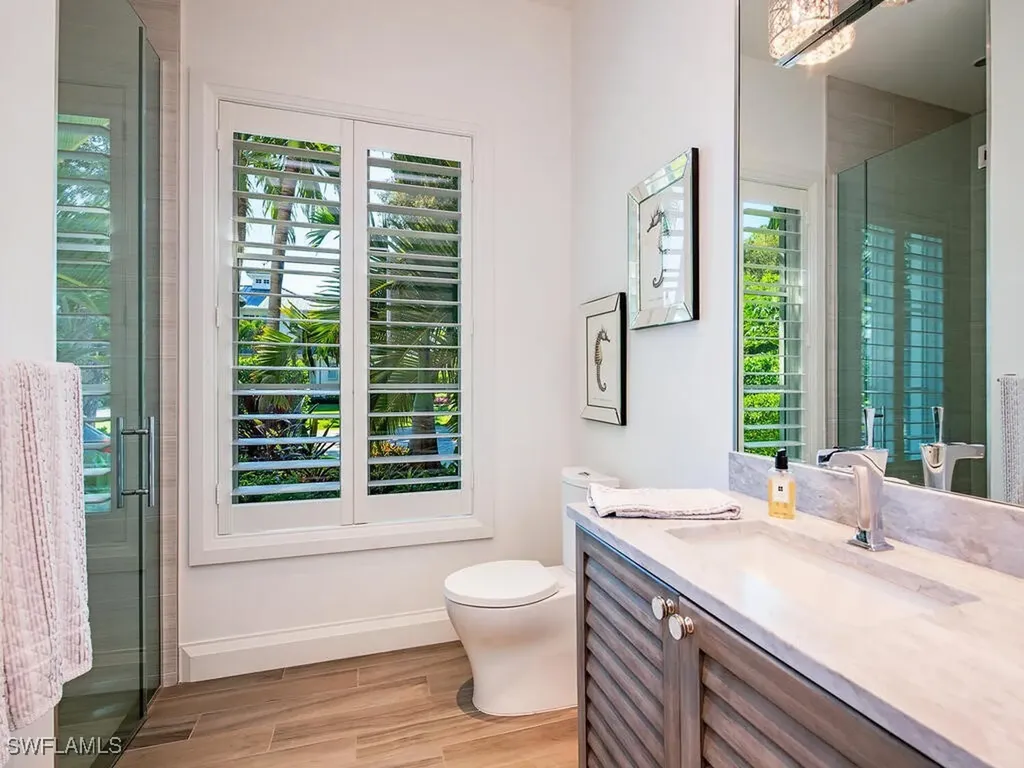 501 2nd Avenue N Naples FL 34102