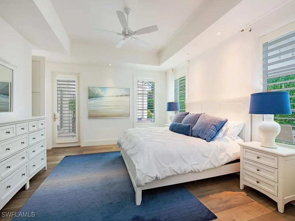 501 2nd Avenue N Naples FL 34102