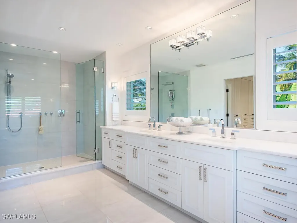 501 2nd Avenue N Naples FL 34102