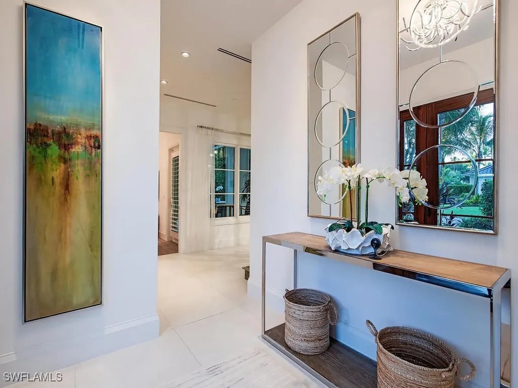 501 2nd Avenue N Naples FL 34102