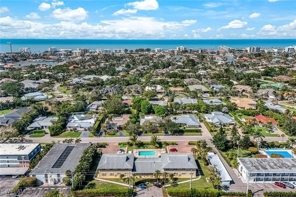 2000 Alamanda Drive Naples FL 34102