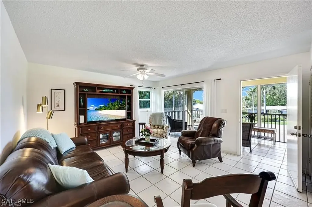 2000 Alamanda Drive Naples FL 34102