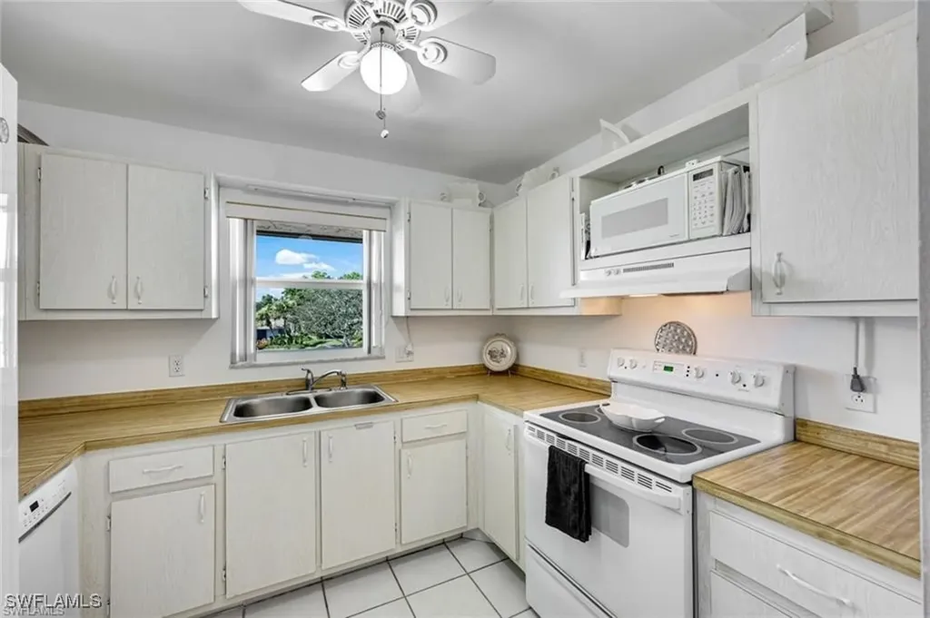 2000 Alamanda Drive Naples FL 34102