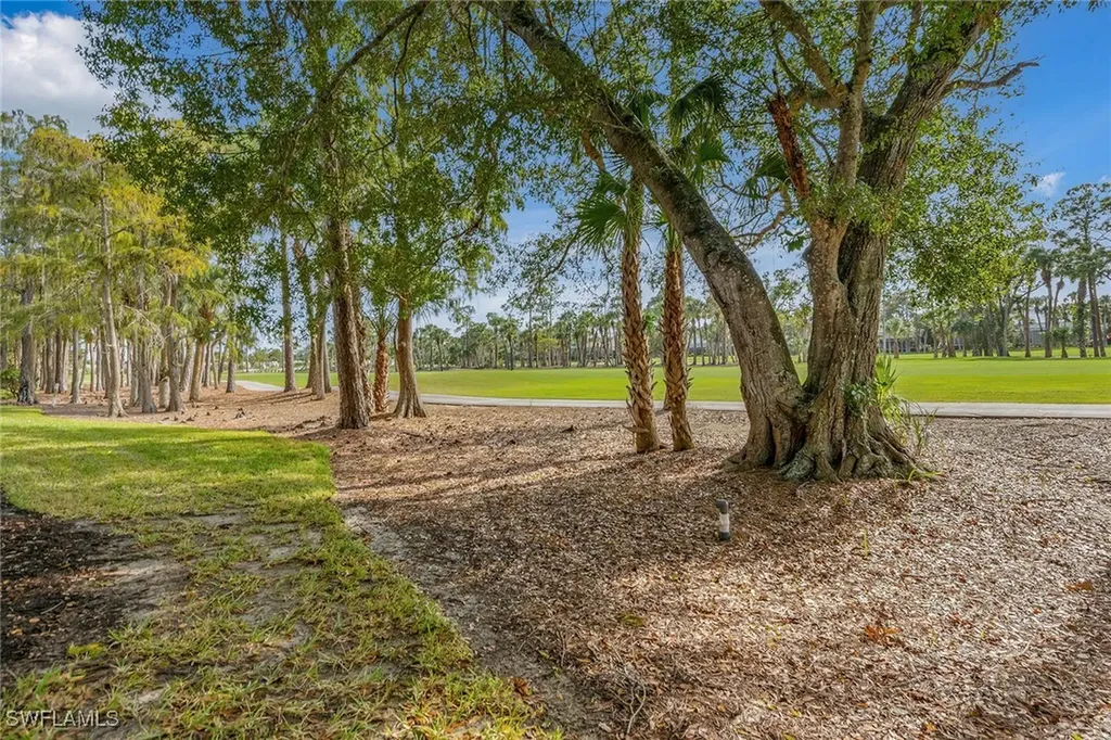 776 Eagle Creek Drive Naples FL 34113