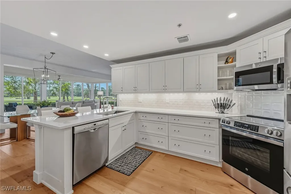 776 Eagle Creek Drive Naples FL 34113