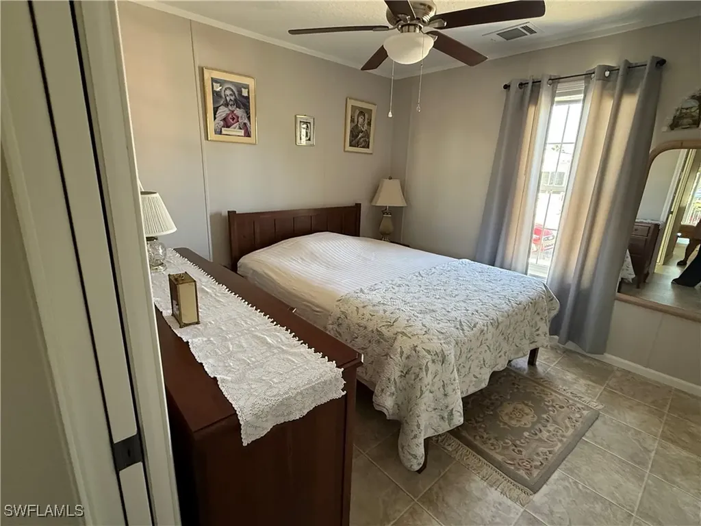 25 Bass Lane Naples FL 34114