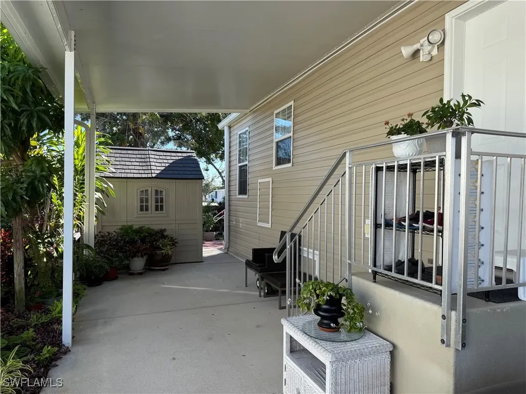 25 Bass Lane Naples FL 34114