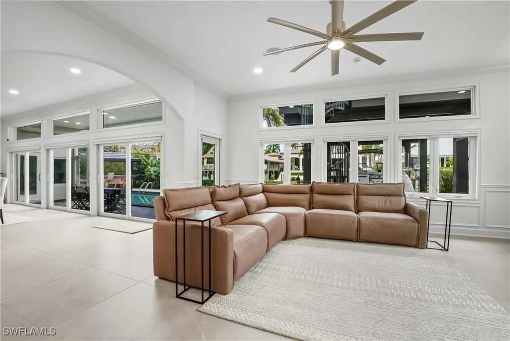 453 18th Avenue S Naples FL 34102