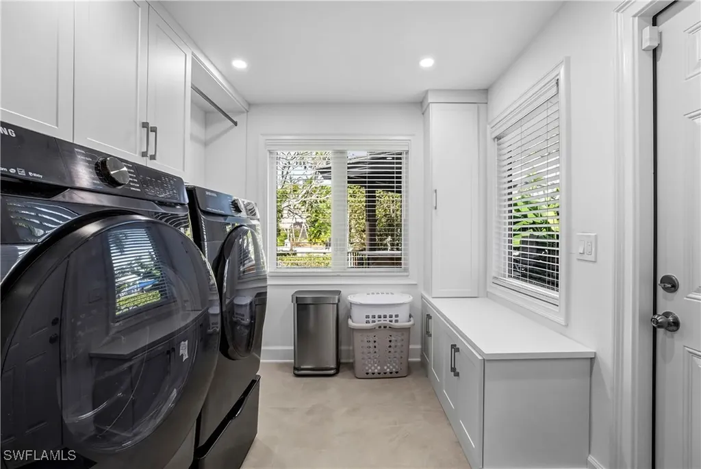453 18th Avenue S Naples FL 34102