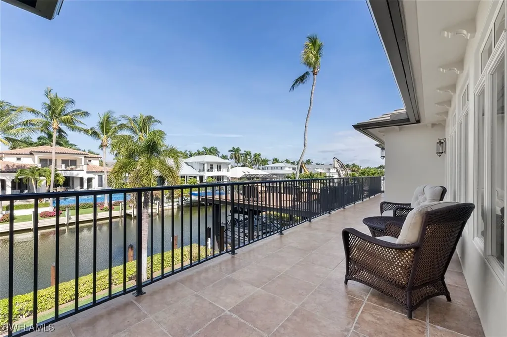 453 18th Avenue S Naples FL 34102