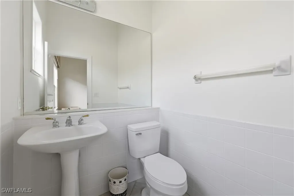 24784 Hollybrier Lane Bonita Springs FL 34134