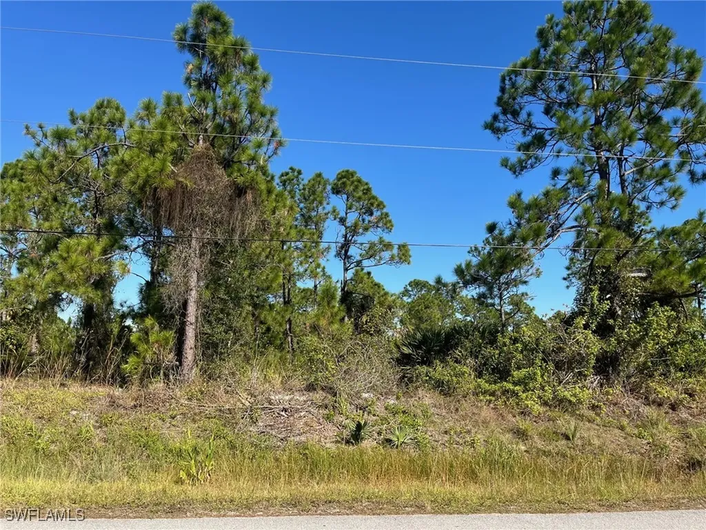 54TH Avenue NE Naples FL 34120