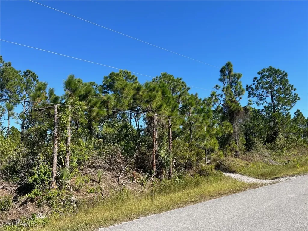 54TH Avenue NE Naples FL 34120