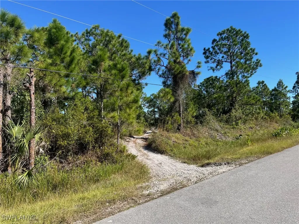 54TH Avenue NE Naples FL 34120
