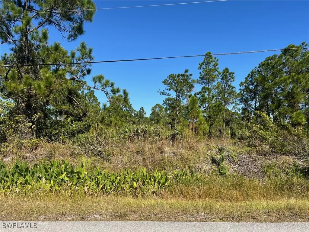 54TH Avenue NE Naples FL 34120