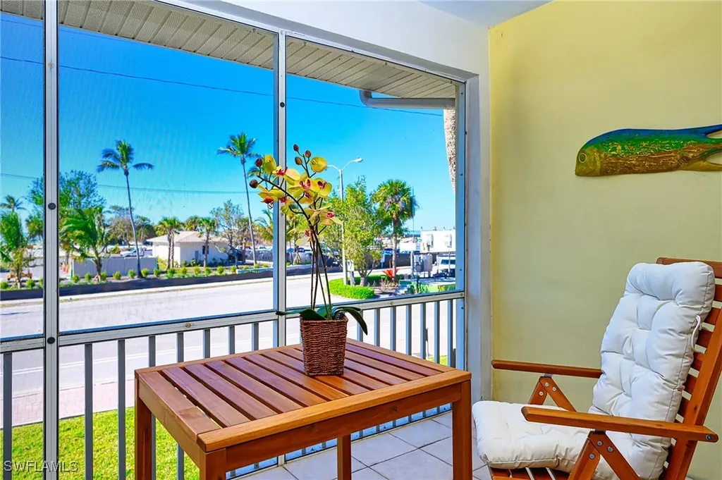 1550 Gulf Shore Boulevard N Naples FL 34102