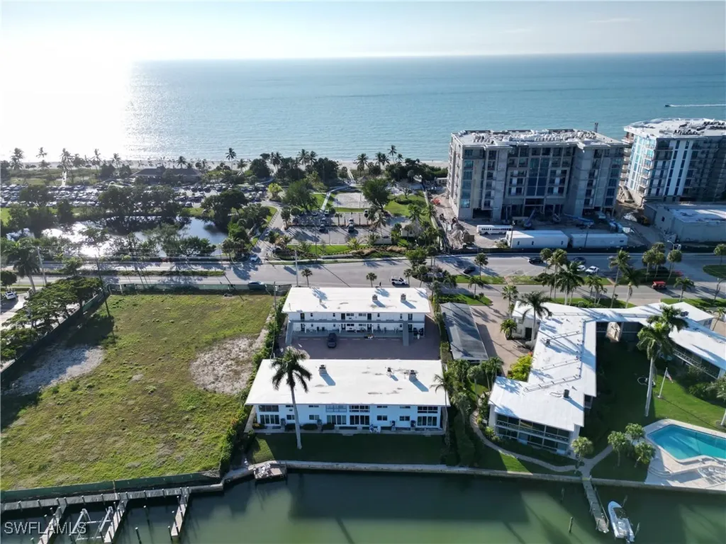 1550 Gulf Shore Boulevard N Naples FL 34102