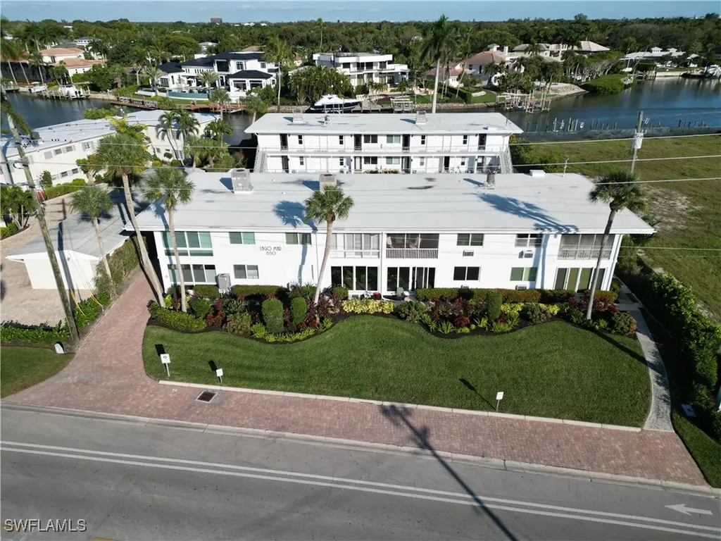 1550 Gulf Shore Boulevard N Naples FL 34102