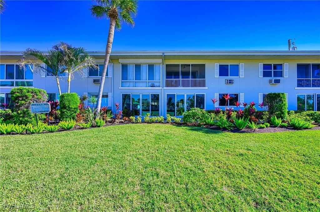1550 Gulf Shore Boulevard N Naples FL 34102