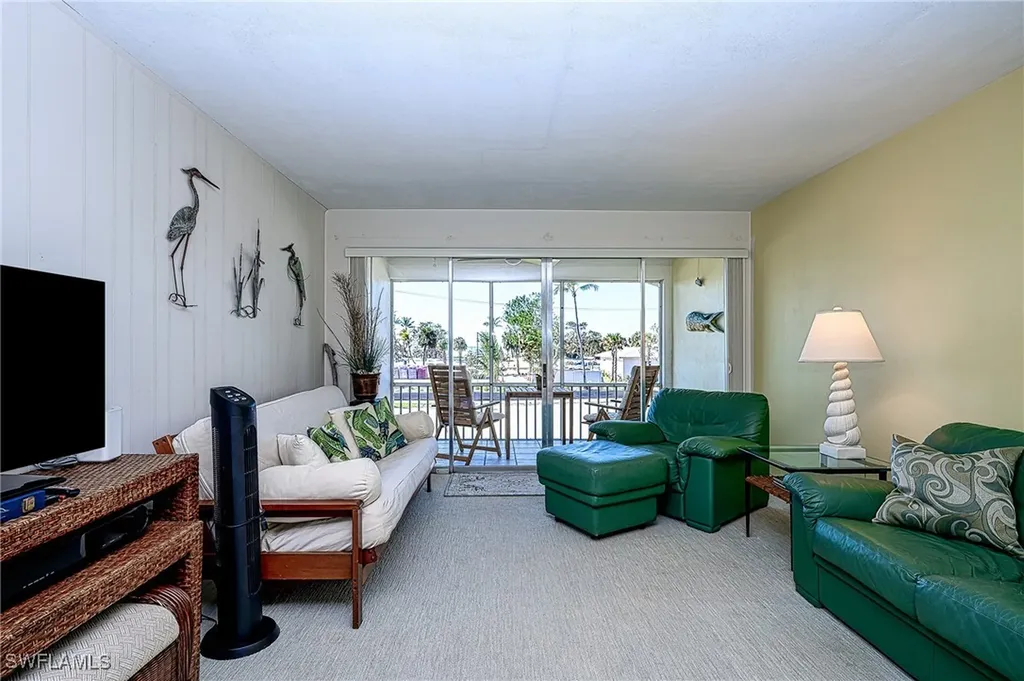 1550 Gulf Shore Boulevard N Naples FL 34102