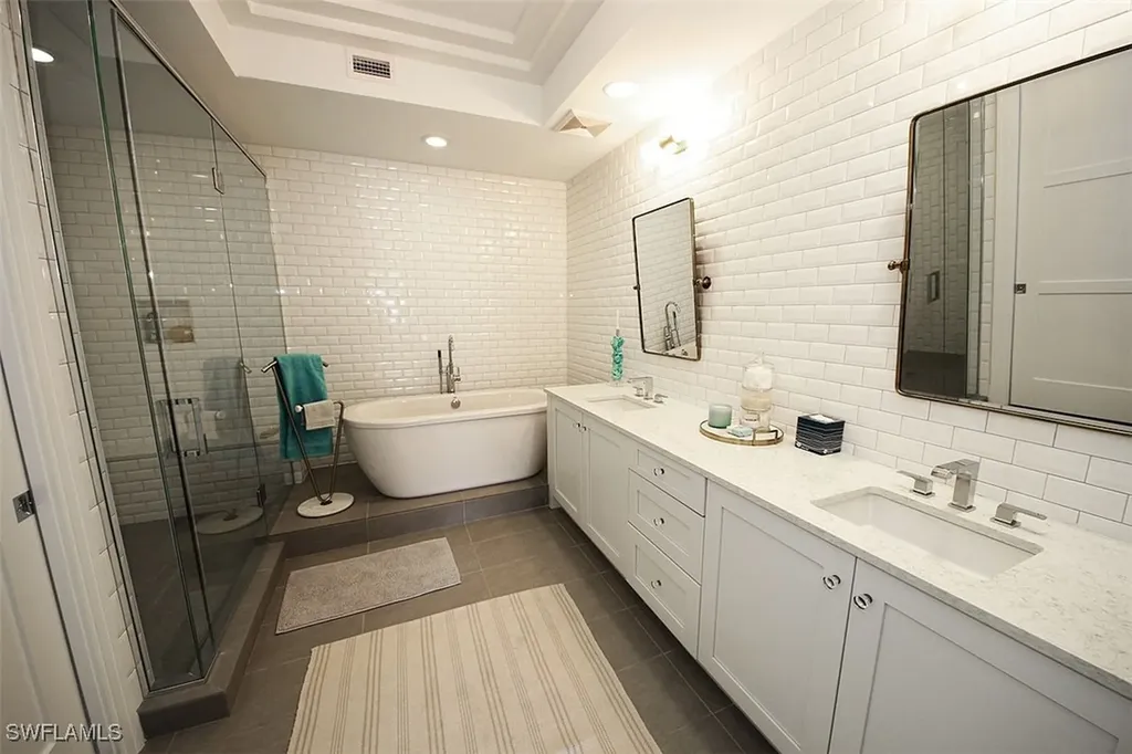 1035 3rd Avenue S Naples FL 34102