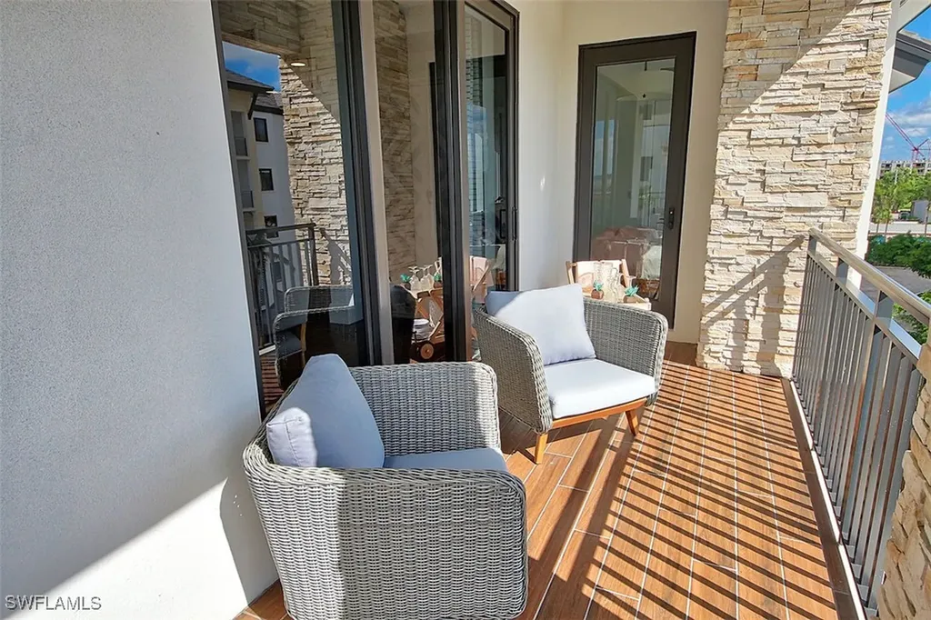 1035 3rd Avenue S Naples FL 34102