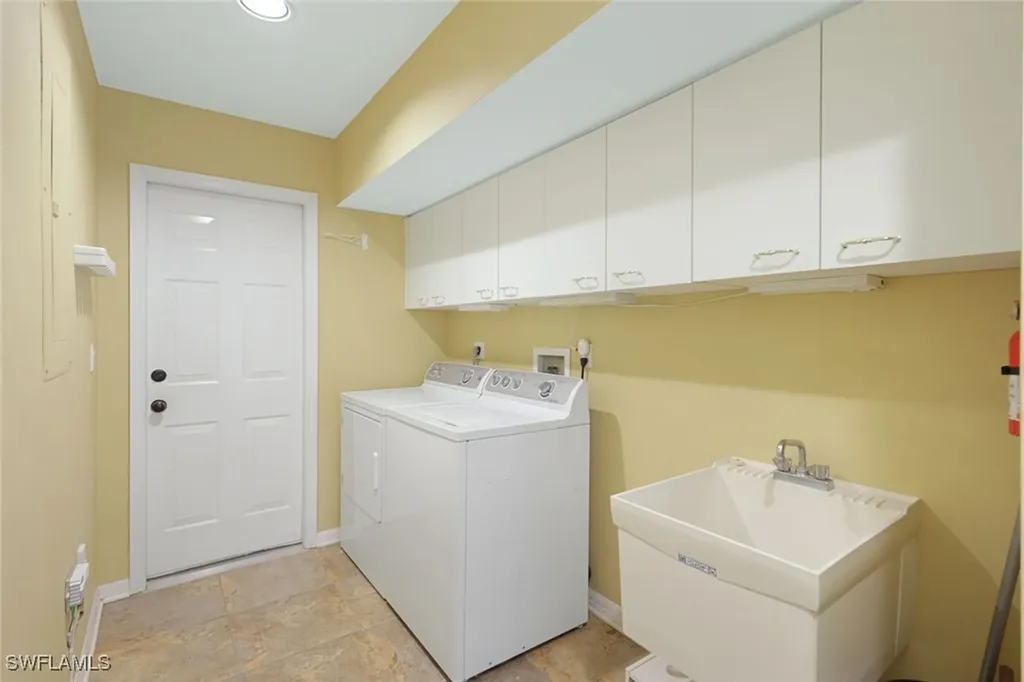 20230 Golden Panther Drive Estero FL 33928