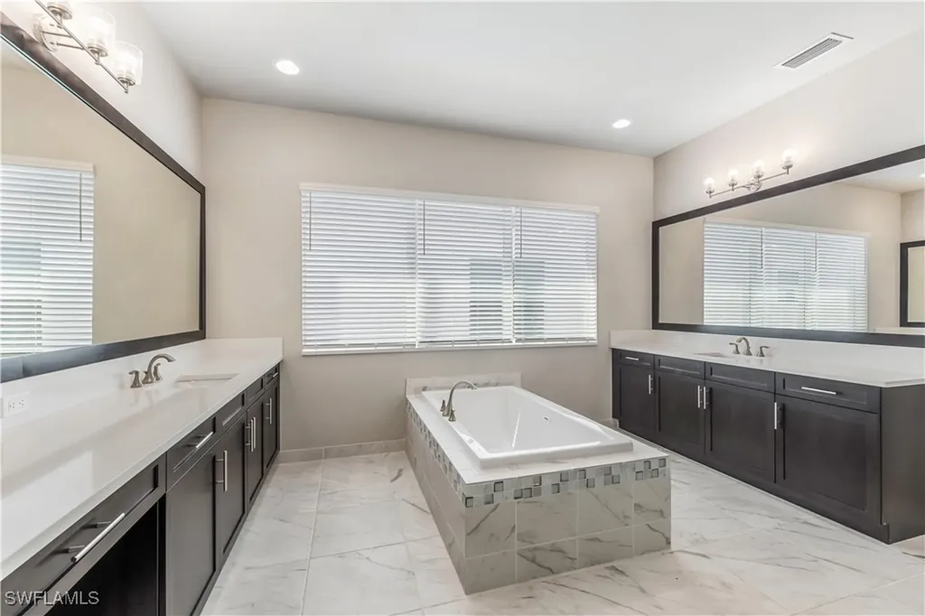 11847 Hydrangea Place Naples FL 34120