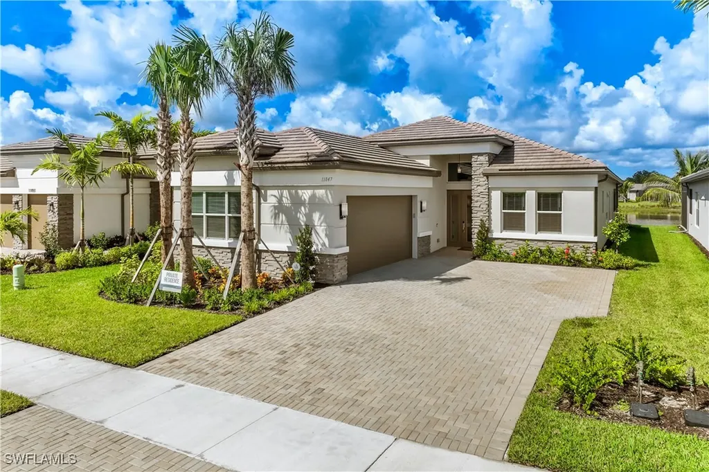 11847 Hydrangea Place Naples FL 34120