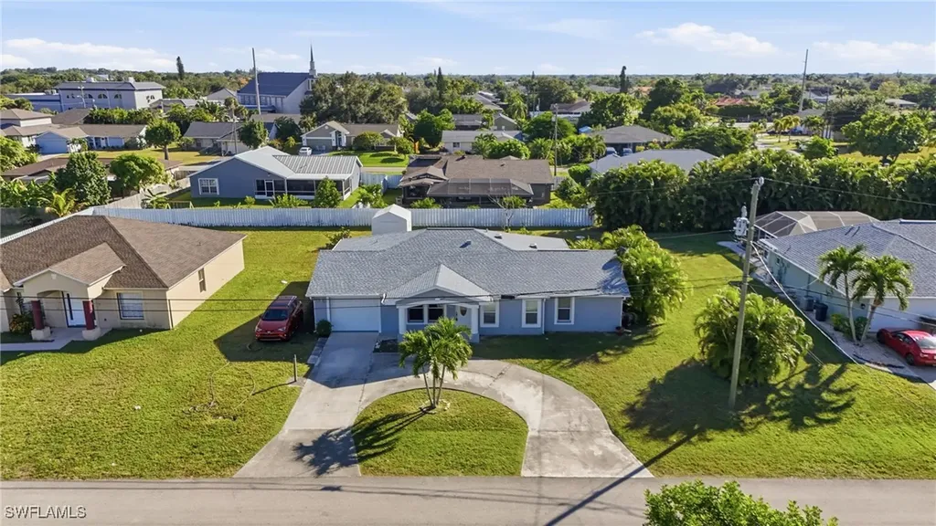 2108 NE 1st Street Cape Coral FL 33909