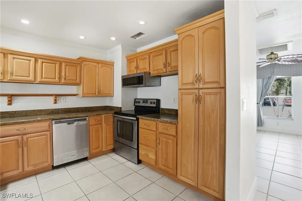 2108 NE 1st Street Cape Coral FL 33909