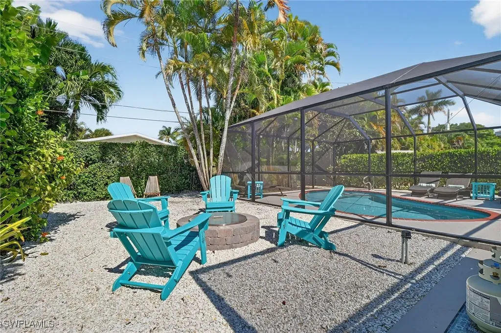 759 92nd Avenue N Naples FL 34108