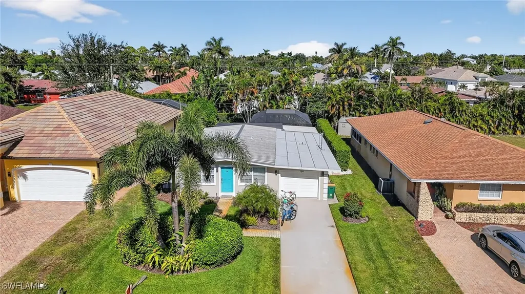 759 92nd Avenue N Naples FL 34108