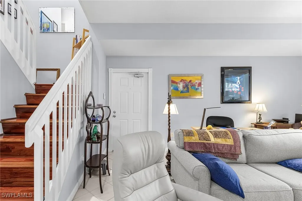 5733 Cove Circle Naples FL 34119