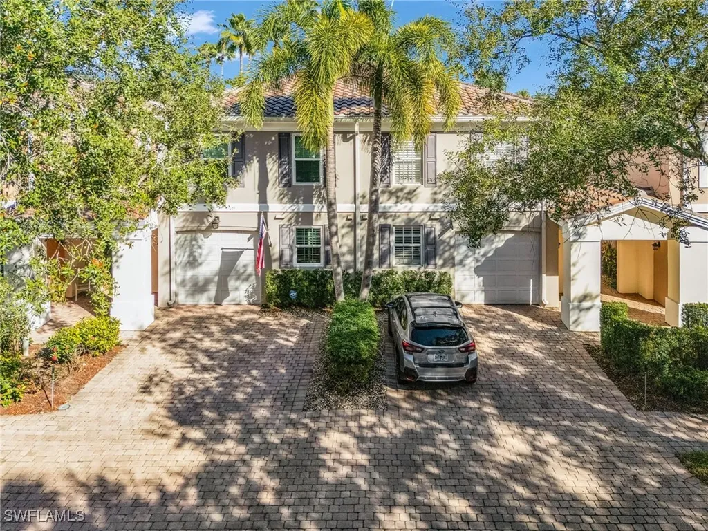 5733 Cove Circle Naples FL 34119