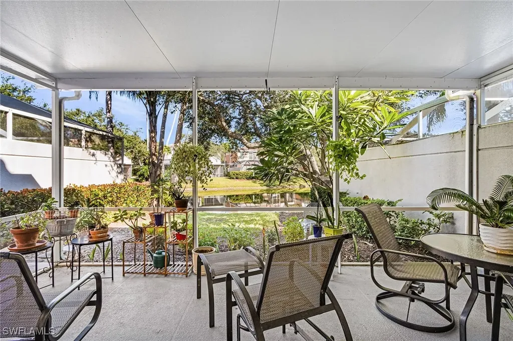 5733 Cove Circle Naples FL 34119