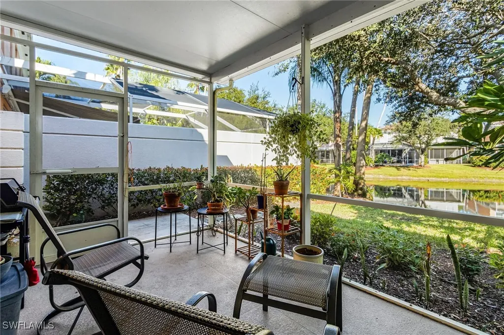 5733 Cove Circle Naples FL 34119
