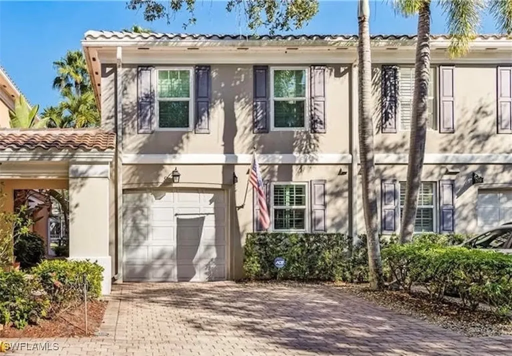 5733 Cove Circle Naples FL 34119