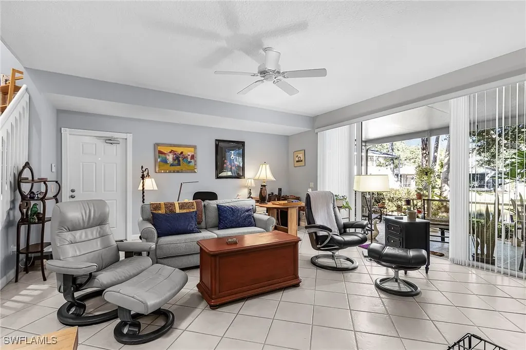 5733 Cove Circle Naples FL 34119
