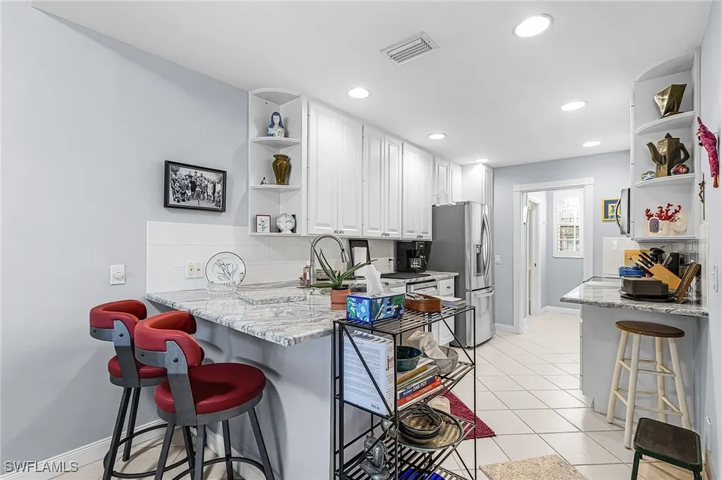 5733 Cove Circle Naples FL 34119