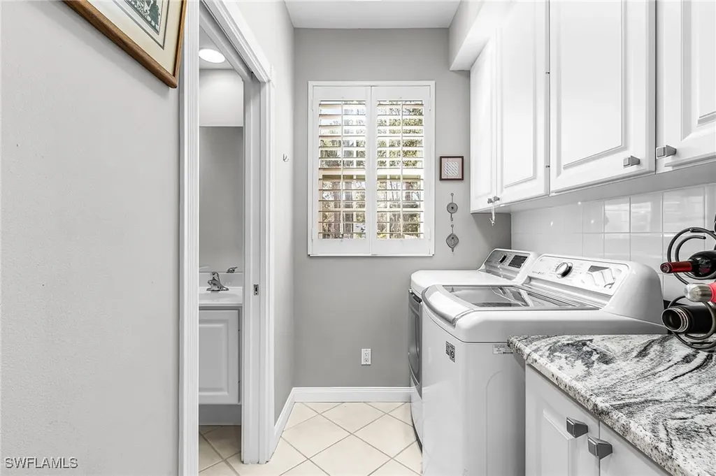 5733 Cove Circle Naples FL 34119