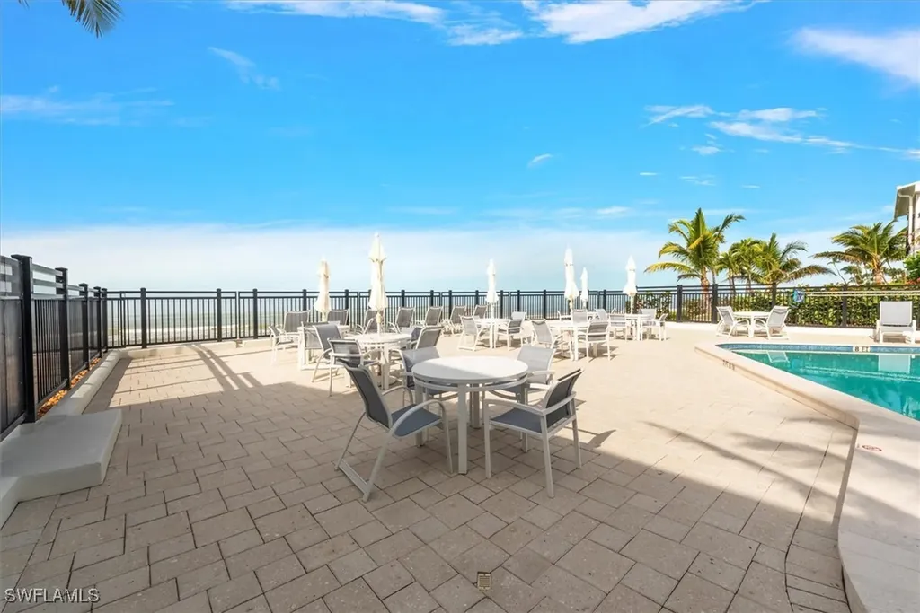 1065 Gulf Shore Boulevard N Naples FL 34102