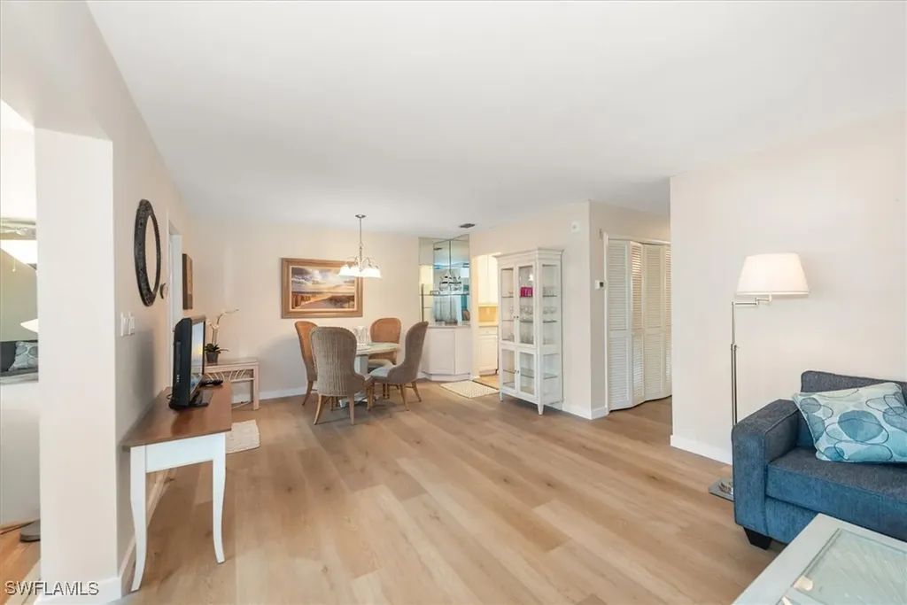1065 Gulf Shore Boulevard N Naples FL 34102