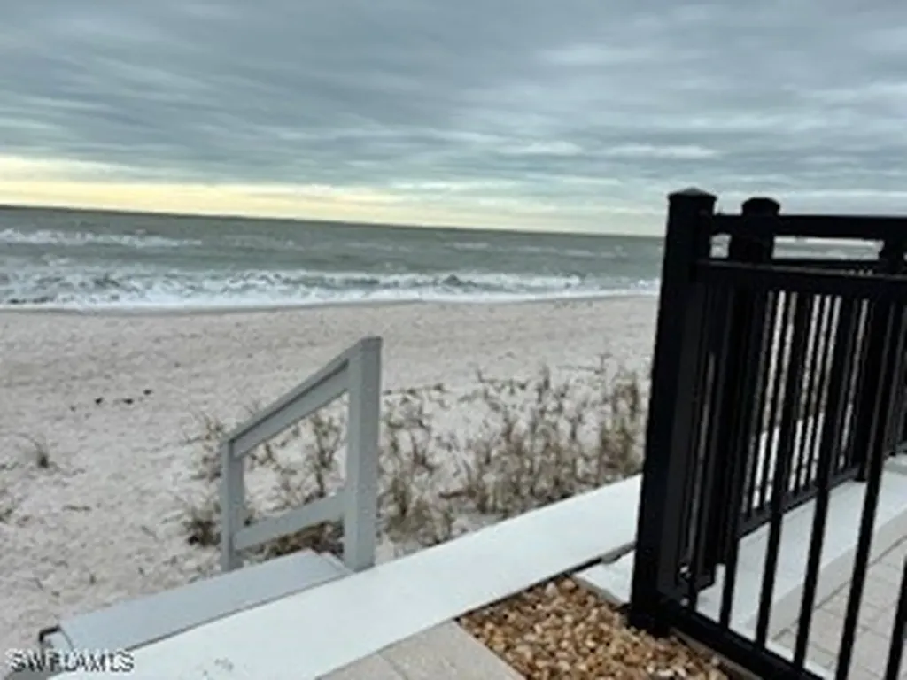1065 Gulf Shore Boulevard N Naples FL 34102