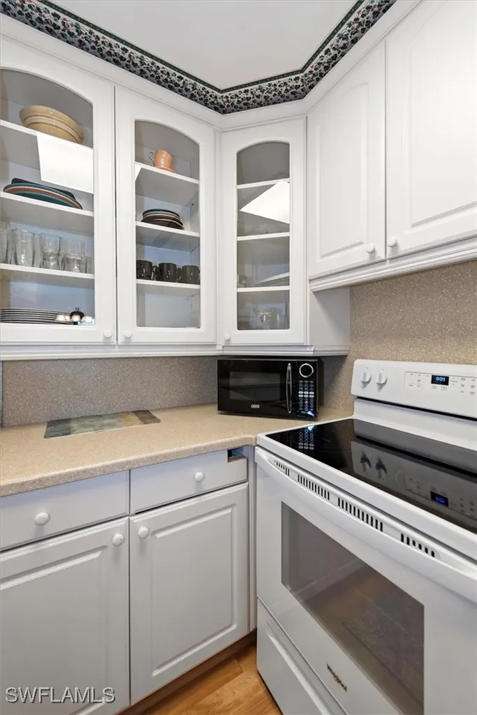 1065 Gulf Shore Boulevard N Naples FL 34102
