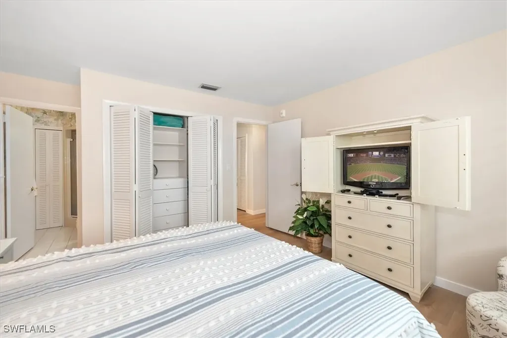 1065 Gulf Shore Boulevard N Naples FL 34102